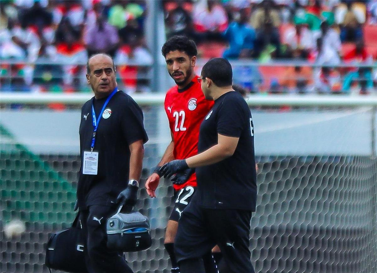 مصر وبوركينا فاسو: تحليل شامل لمباراة التصفيات وتأثير إصابة مرموش